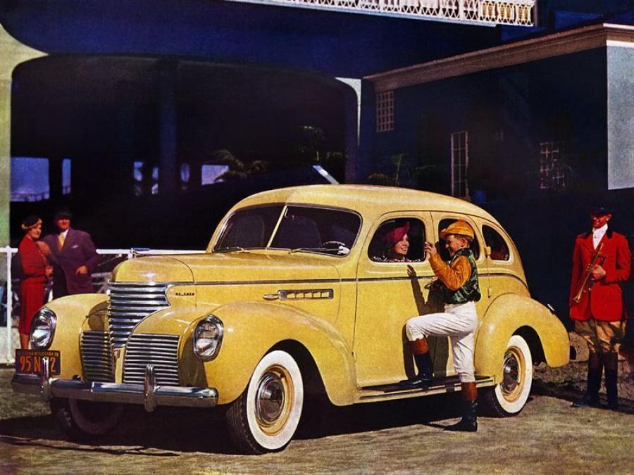  DeSoto Deluxe Touring Sedan (S6) 1939 года  (фото 4 из 5)